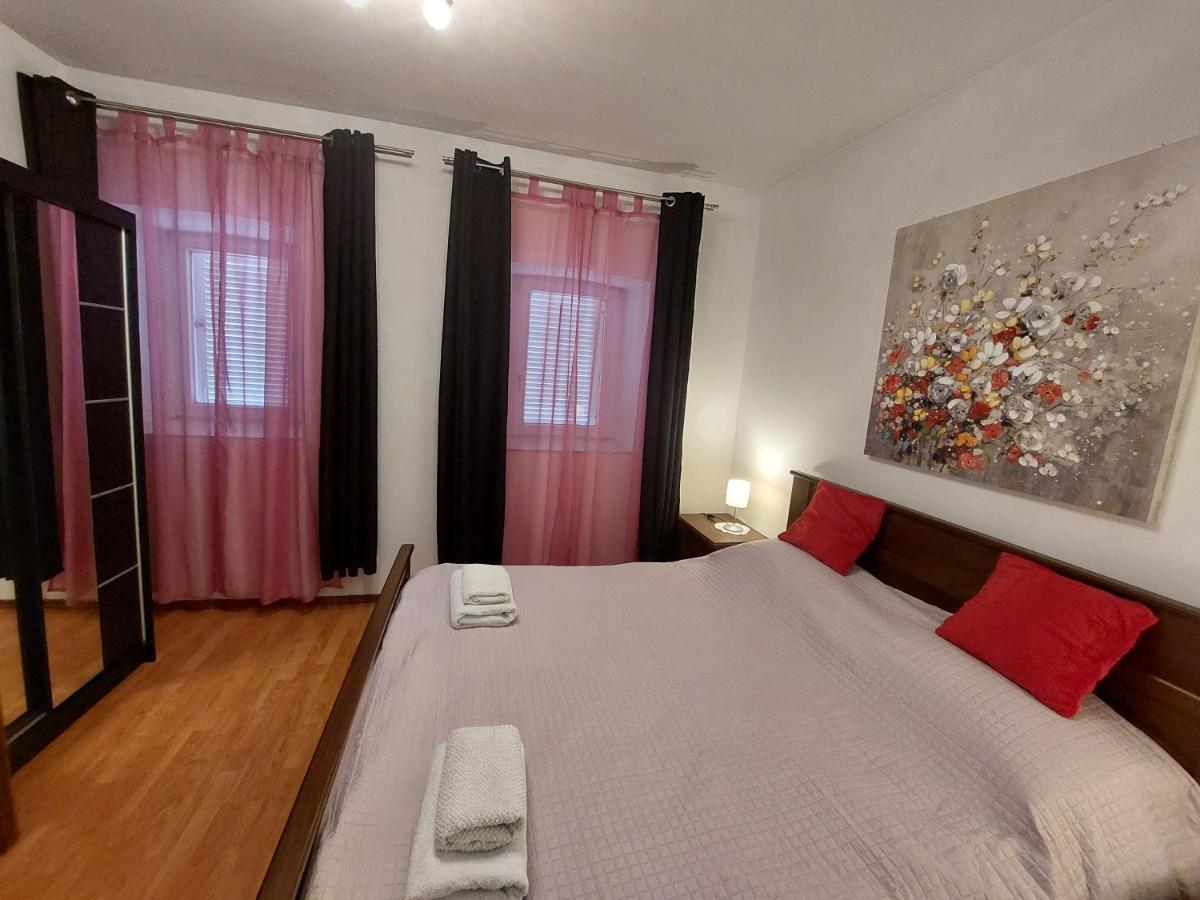 Apartman Rozmari 로크베 외부 사진